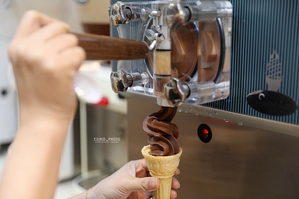 20251109-mr6sj 20251109-mr6sj