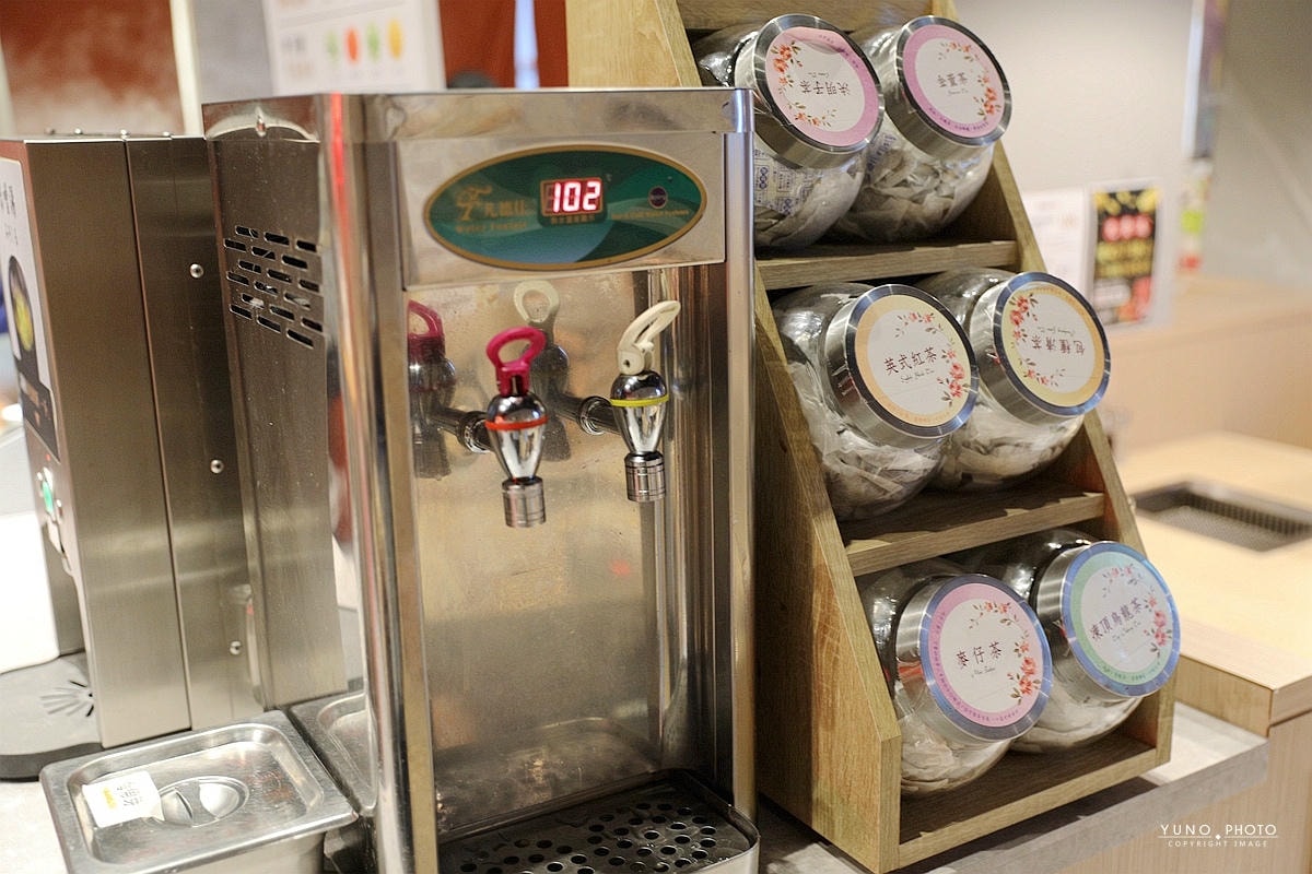 20251109-1pn4i 20251109-1pn4i