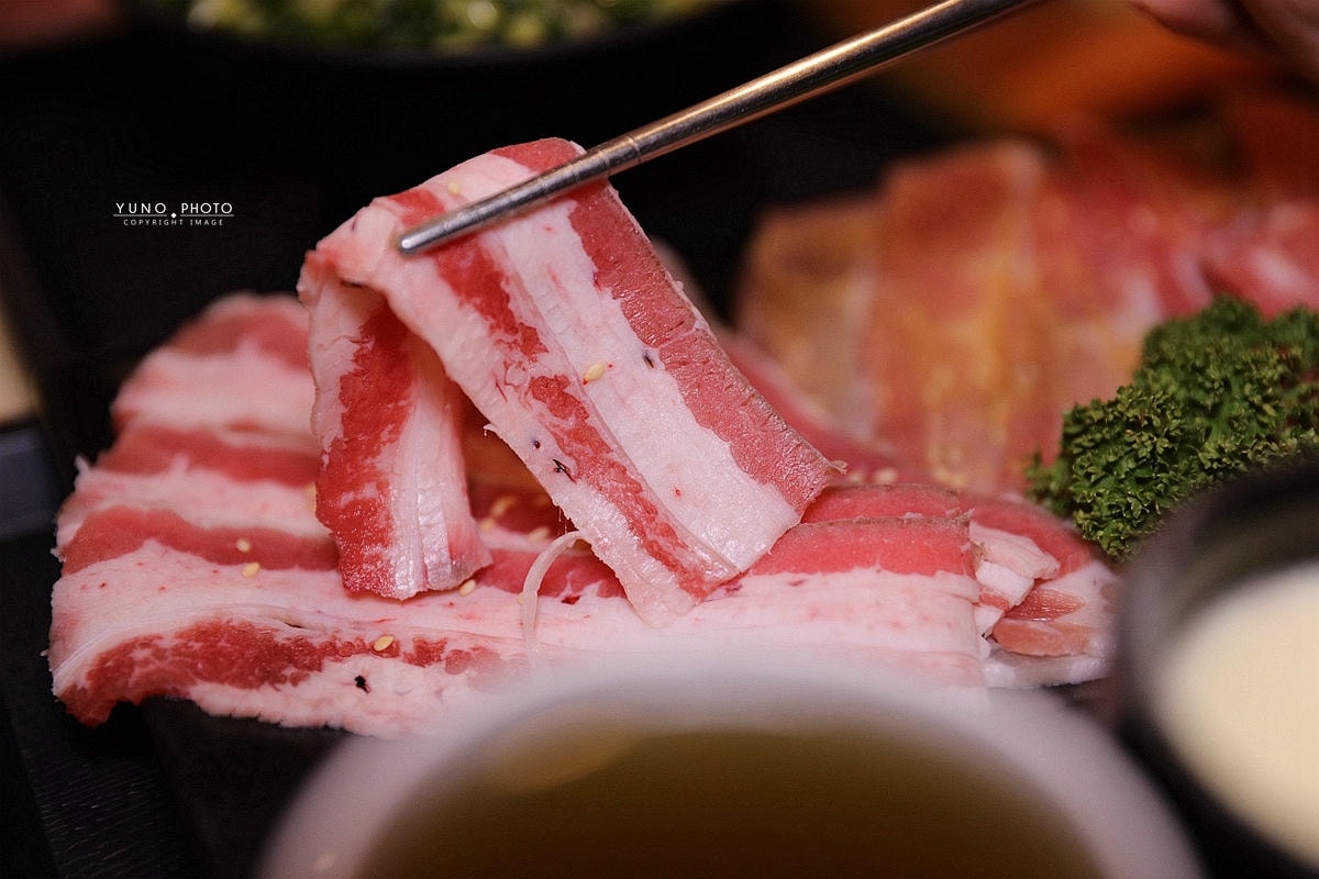 20251109-e7858 20251109-e7858