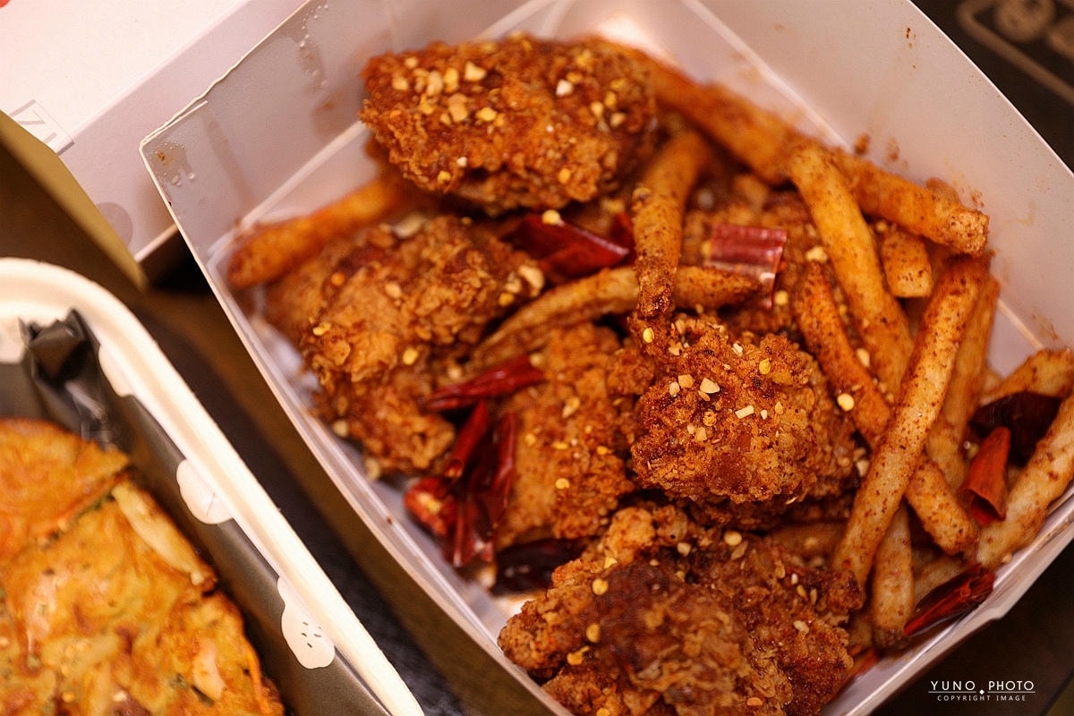 20251109-jf1y4 20251109-jf1y4