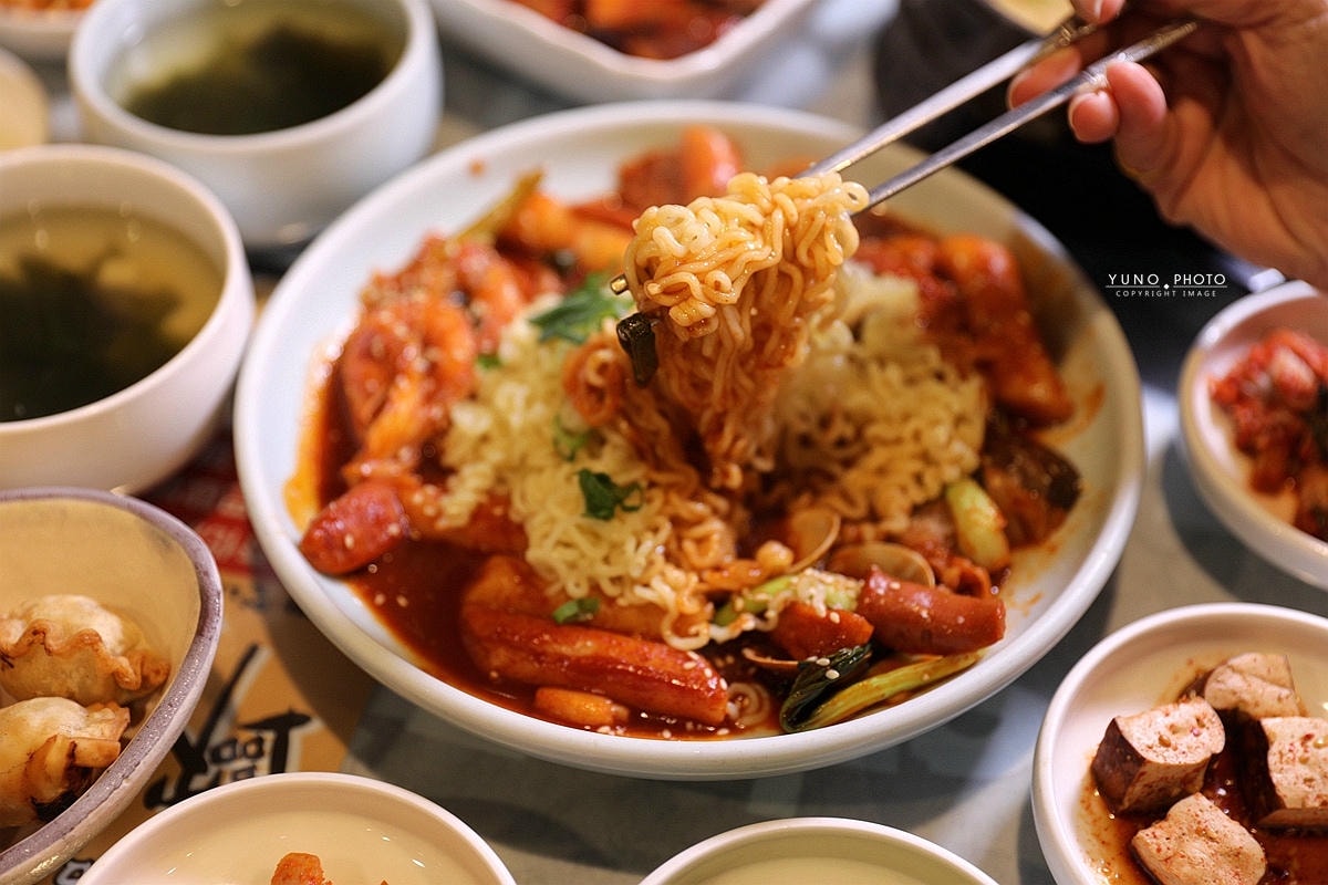 20251109-238cd 20251109-238cd