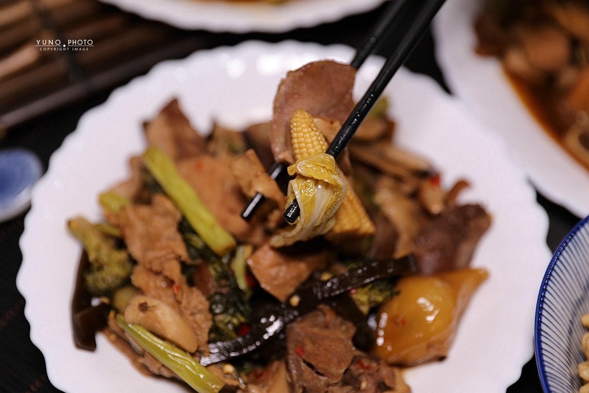 20251109-e0v07 20251109-e0v07