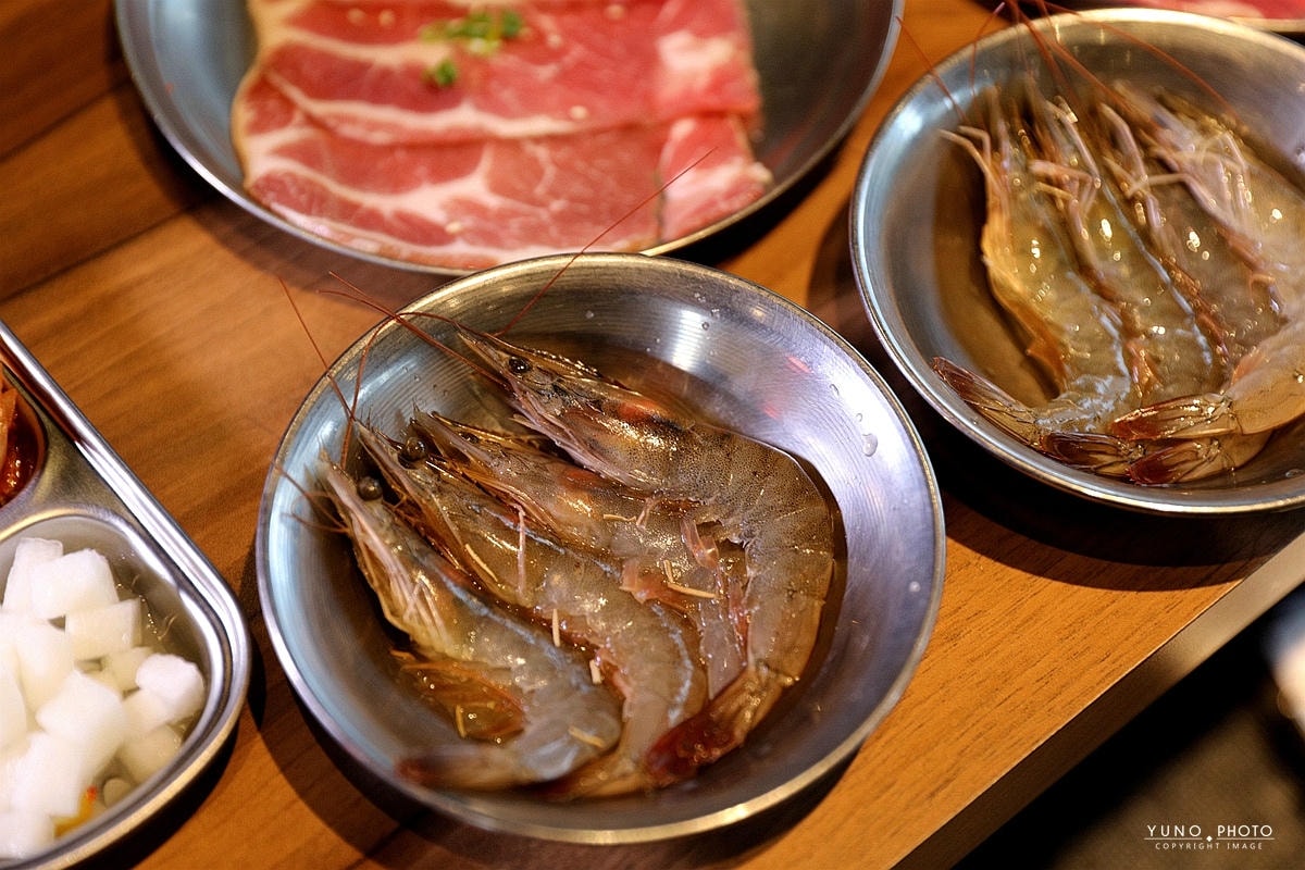 20251109-v0oa7 20251109-v0oa7