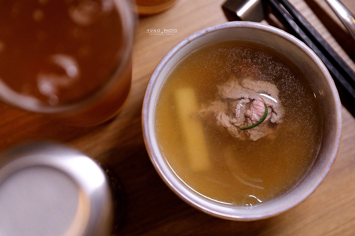 20251109-3qnaa 20251109-3qnaa