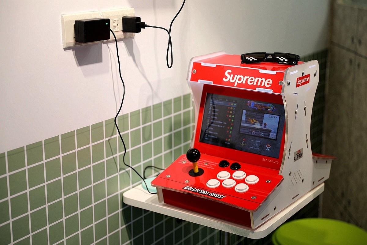 20251109-7ty5l 20251109-7ty5l