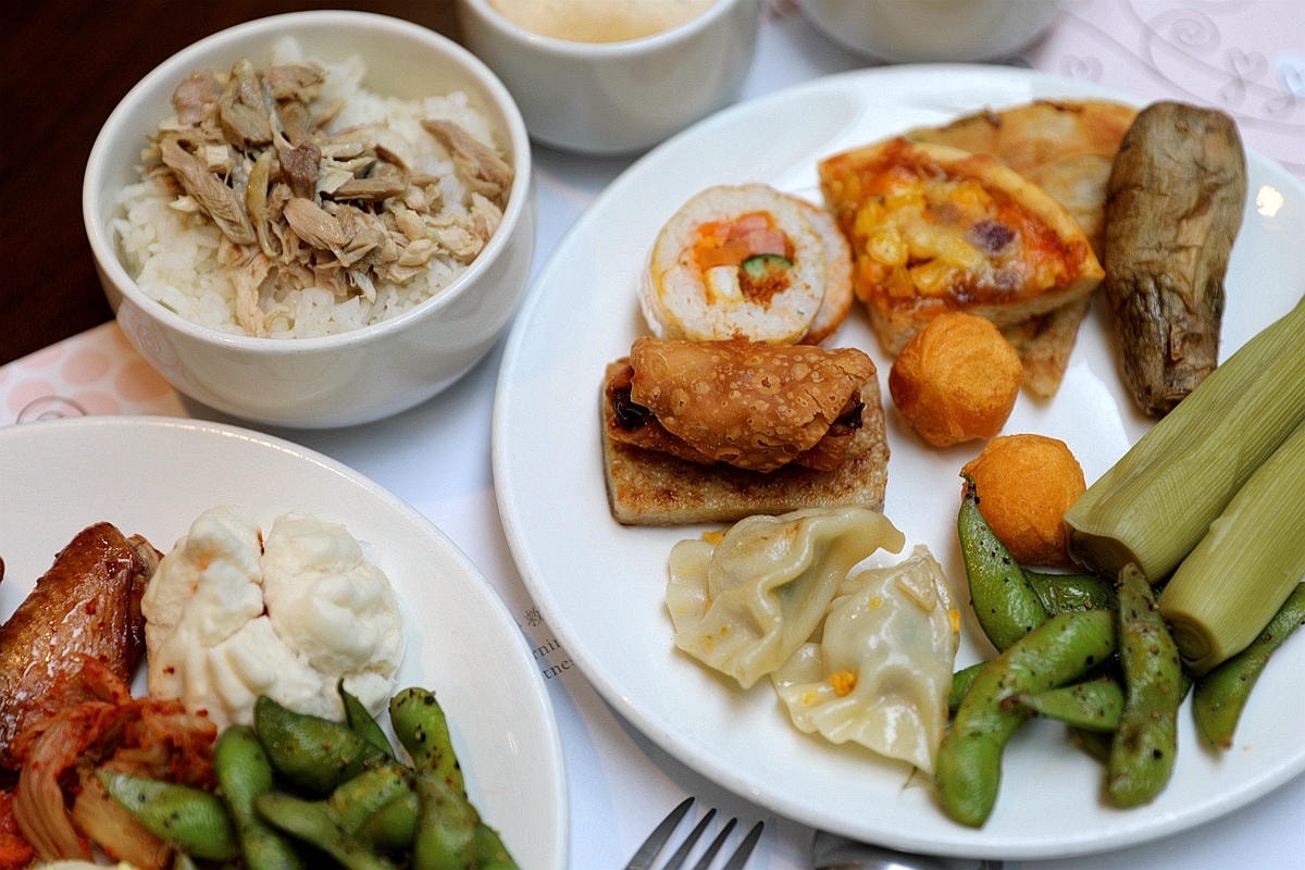 20251109-qv64d 20251109-qv64d