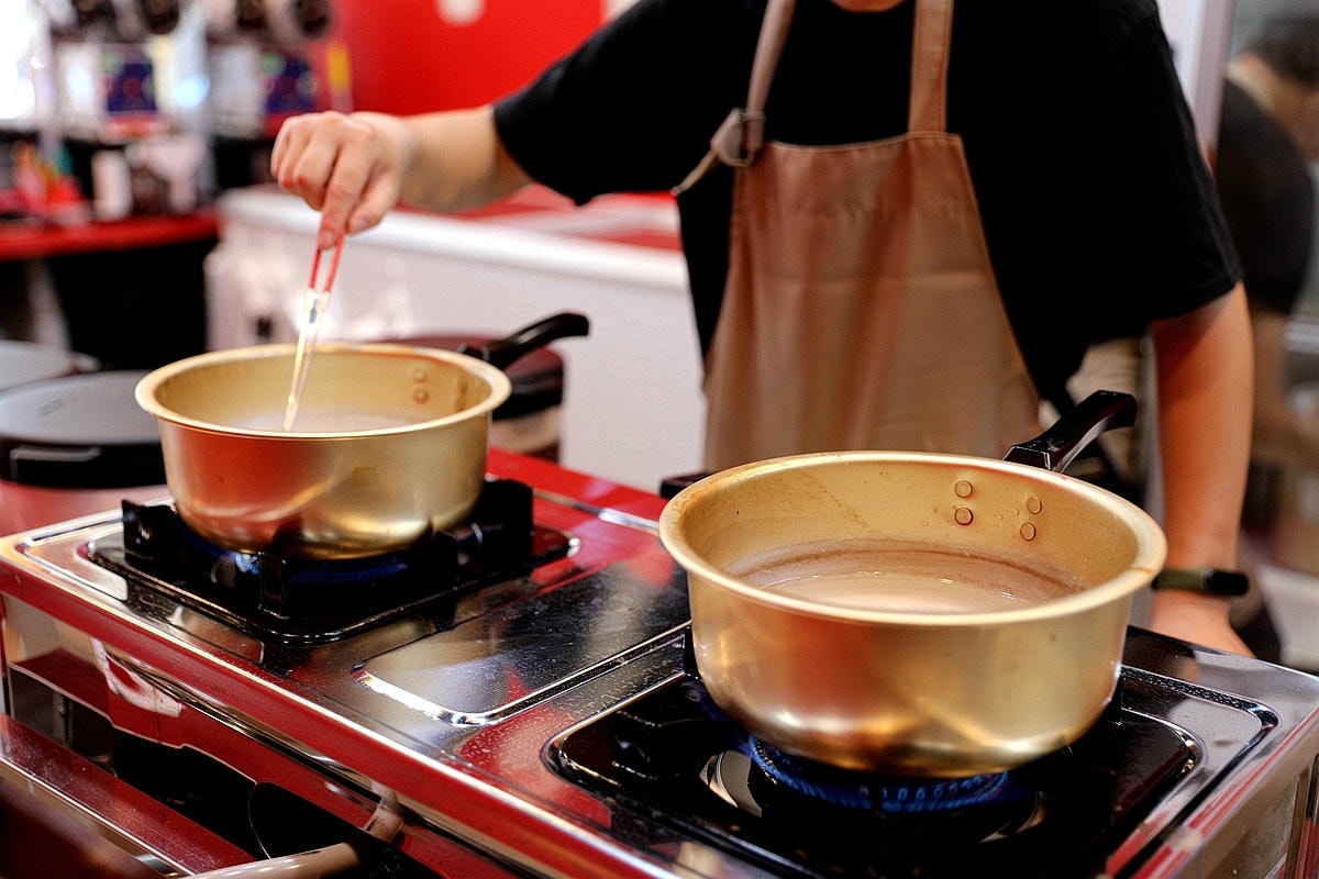 20251109-gmq8h 20251109-gmq8h