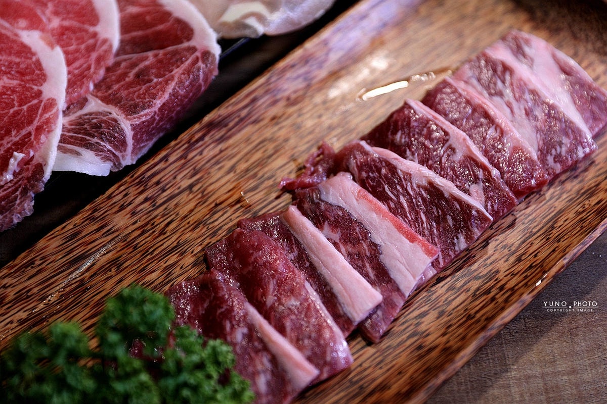 20251109-2f6xk 20251109-2f6xk