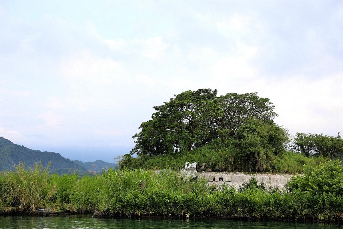 20251109-f8xuj 20251109-f8xuj