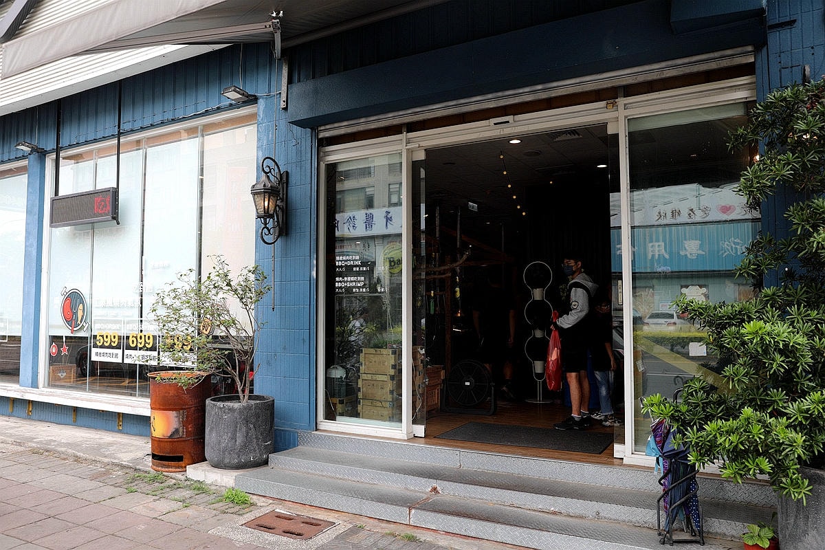 20251109-kdei8 20251109-kdei8