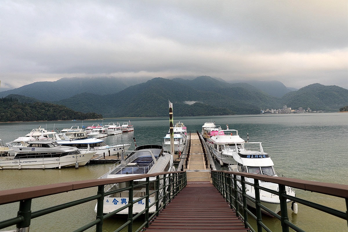 20251109-kz72x 20251109-kz72x