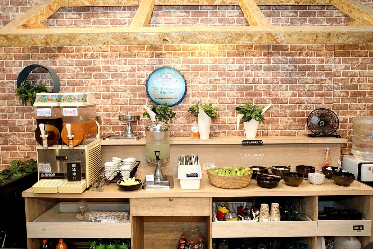 20251109-nb8k2 20251109-nb8k2