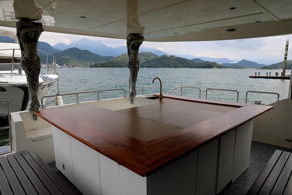 20251109-tlaqg 20251109-tlaqg