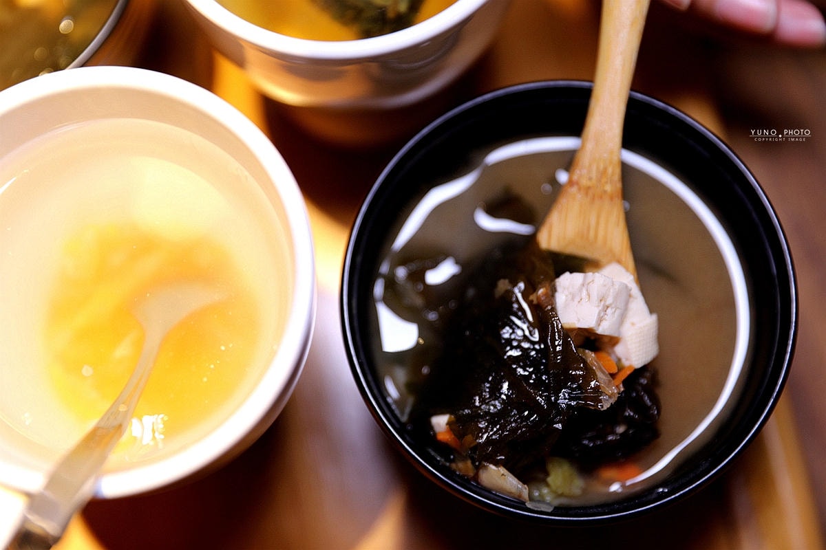 20251109-x8jb1 20251109-x8jb1