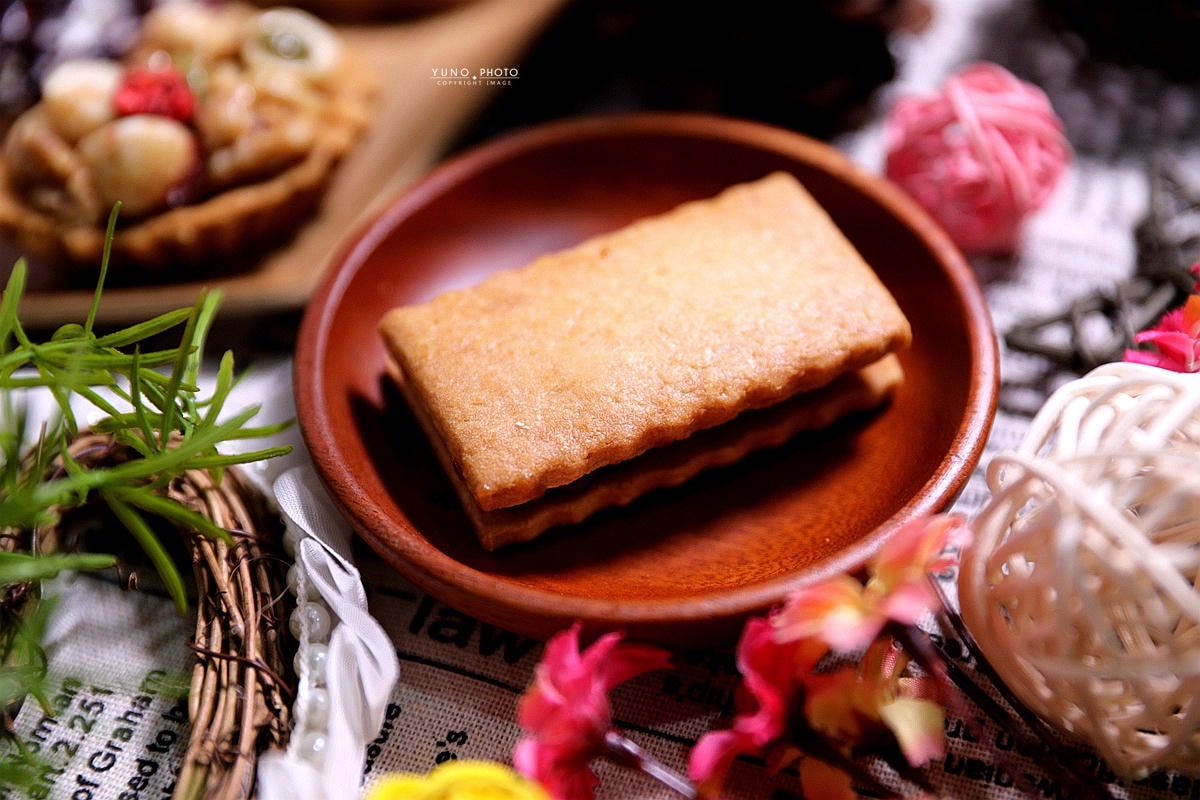 20251109-y8npn 20251109-y8npn