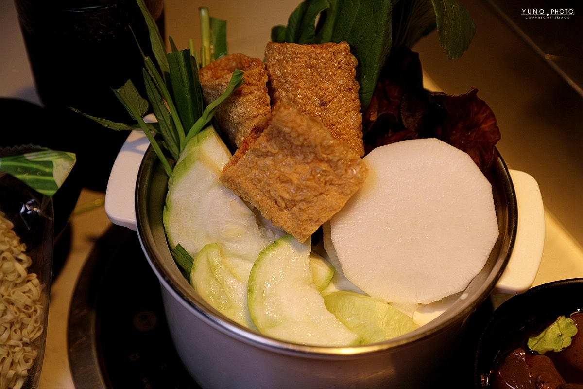 20251109-2squv 20251109-2squv