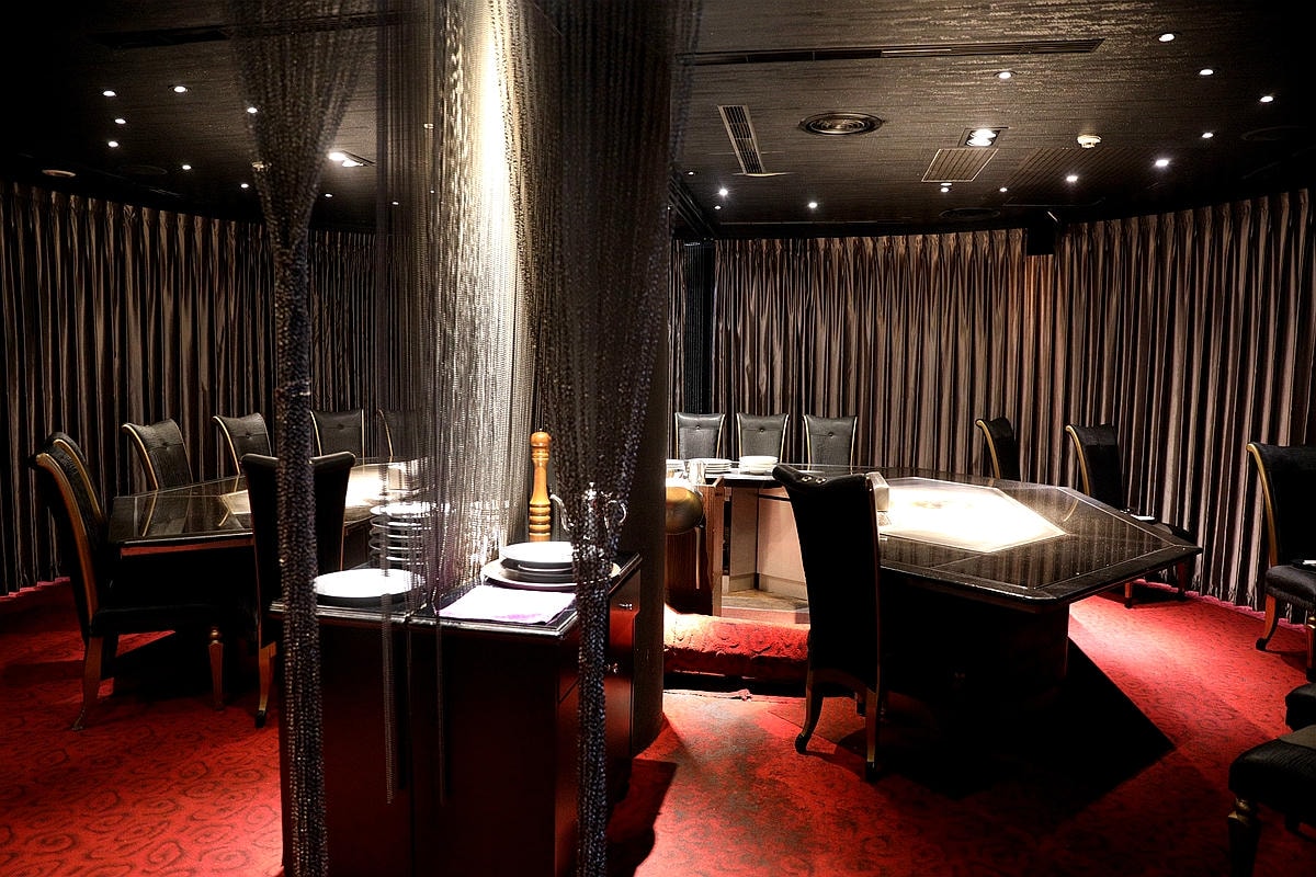 20251109-f8by1 20251109-f8by1