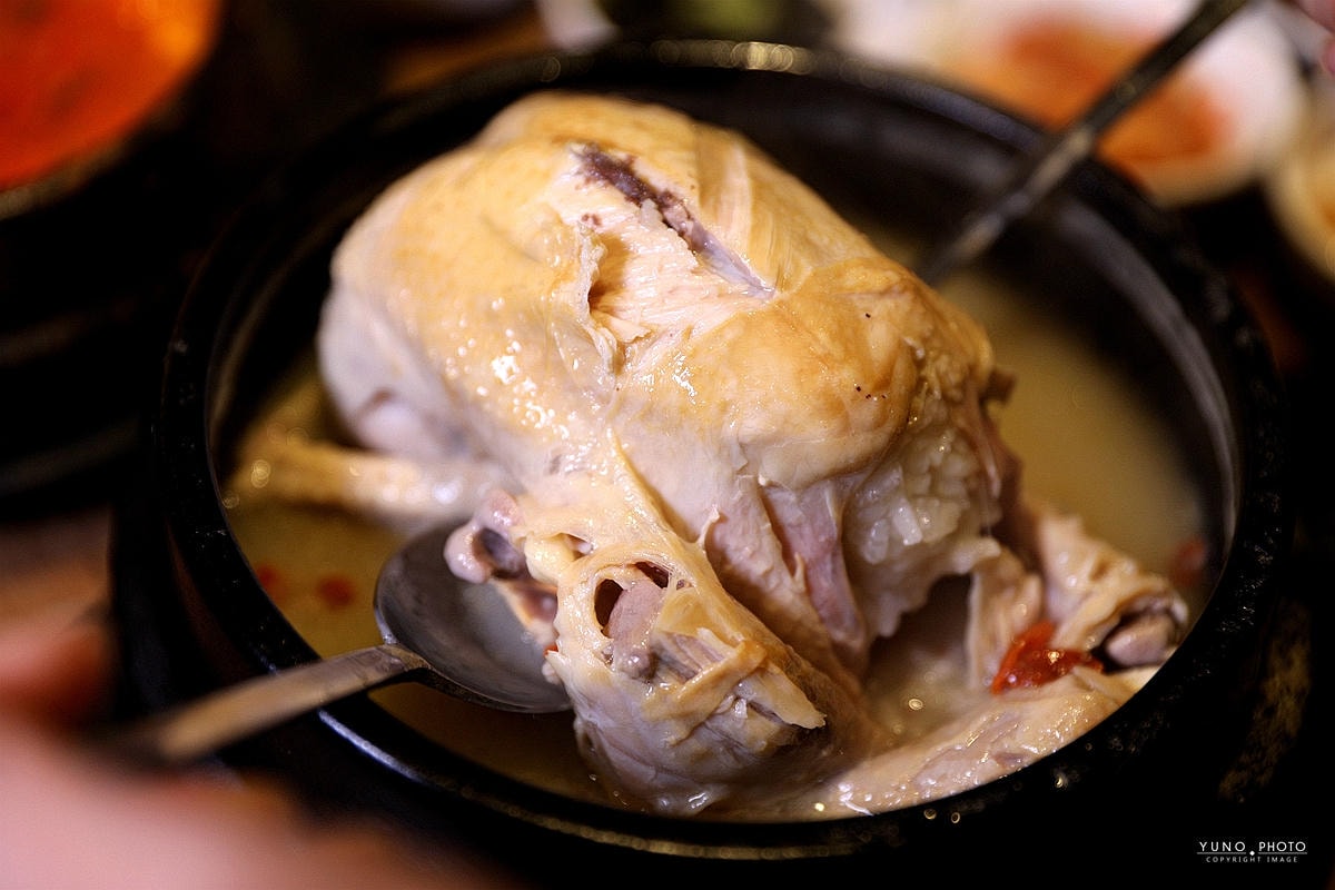 20251109-uz4s9 20251109-uz4s9