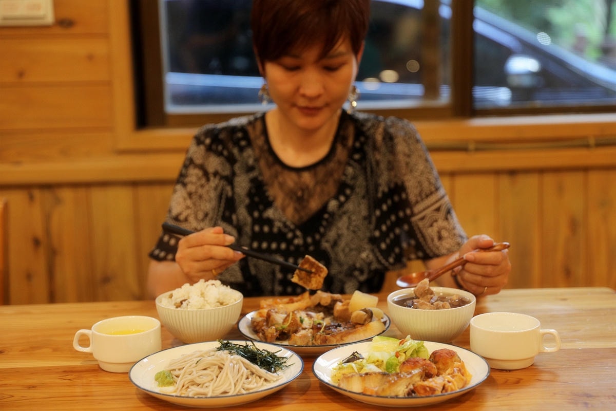 20251109-h15ct 20251109-h15ct