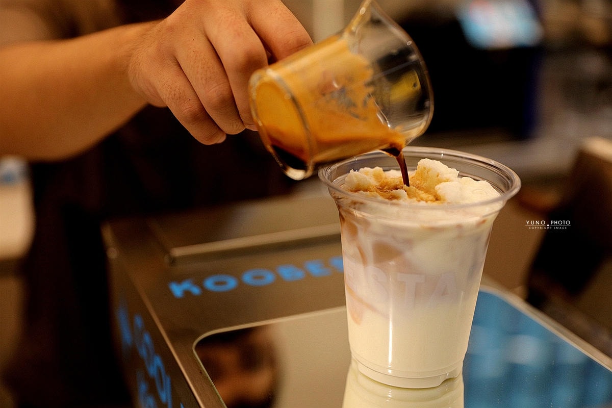 20251109-my7r4 20251109-my7r4