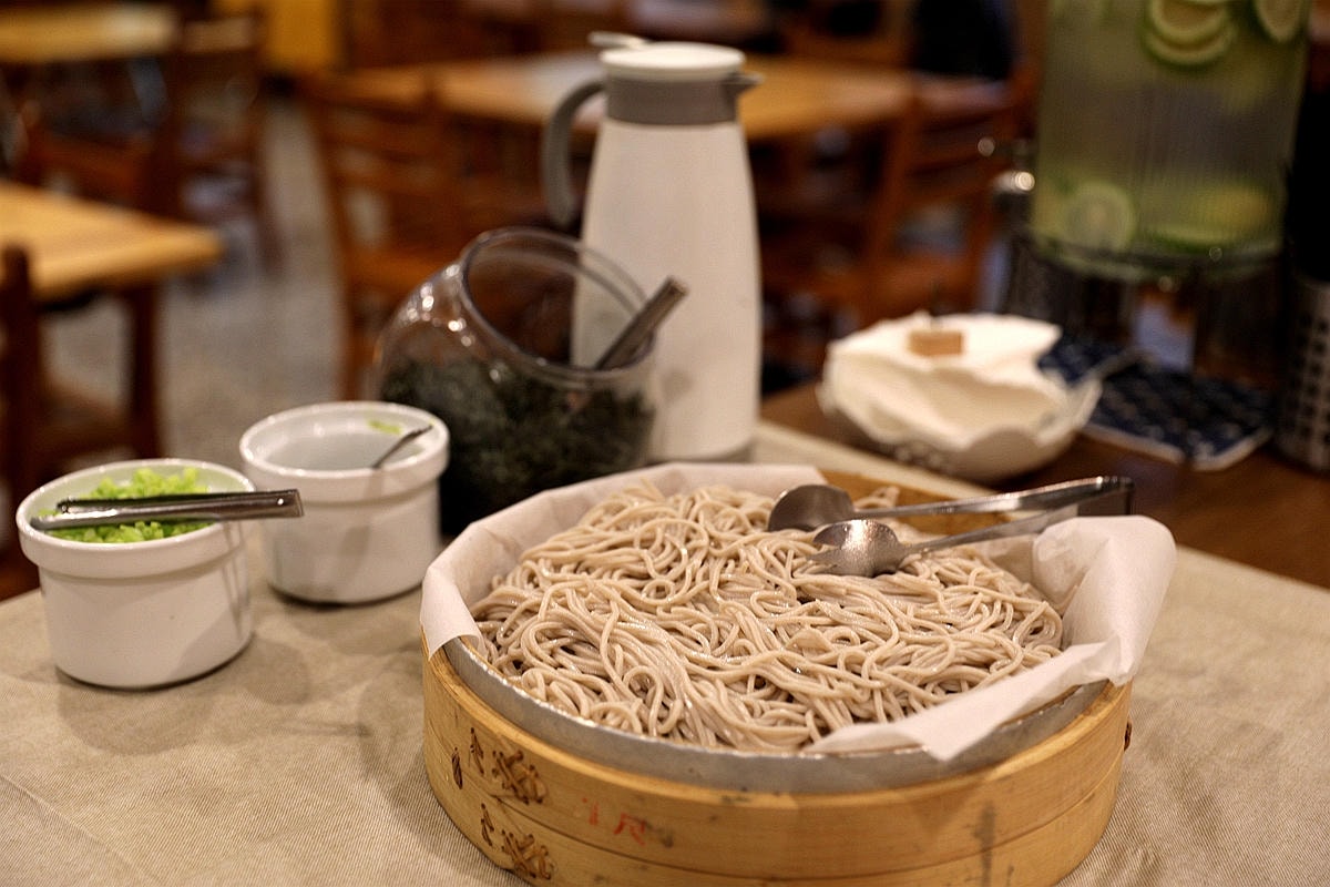 20251109-w17je 20251109-w17je