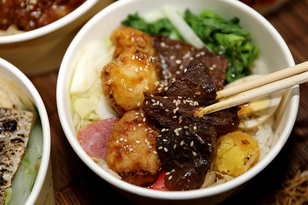 20251109-fnsr9 20251109-fnsr9