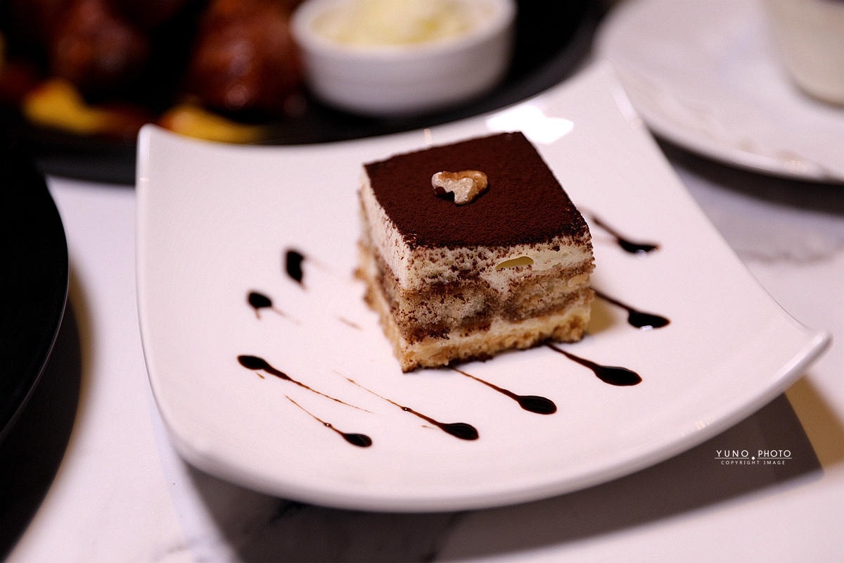 20251109-j3fmx 20251109-j3fmx