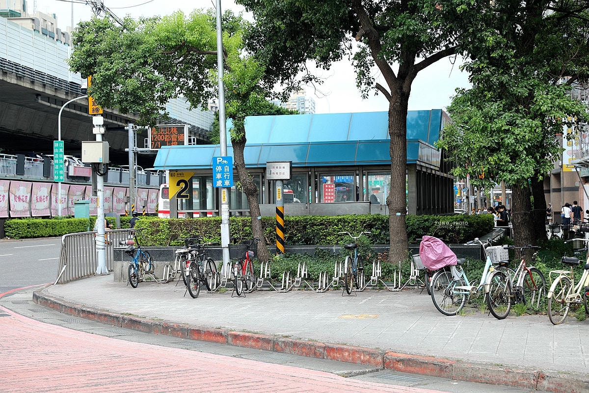 20251109-jj5vy 20251109-jj5vy