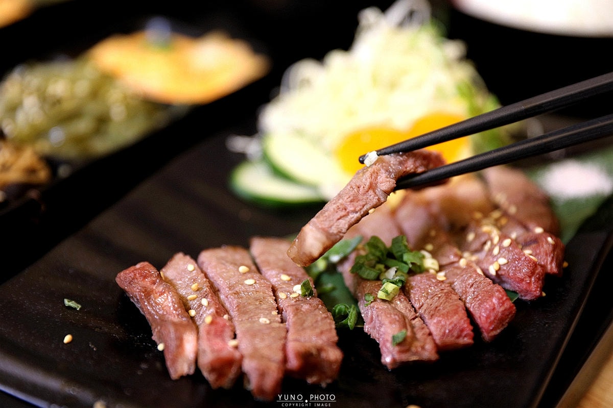 20251109-qgmq0 20251109-qgmq0