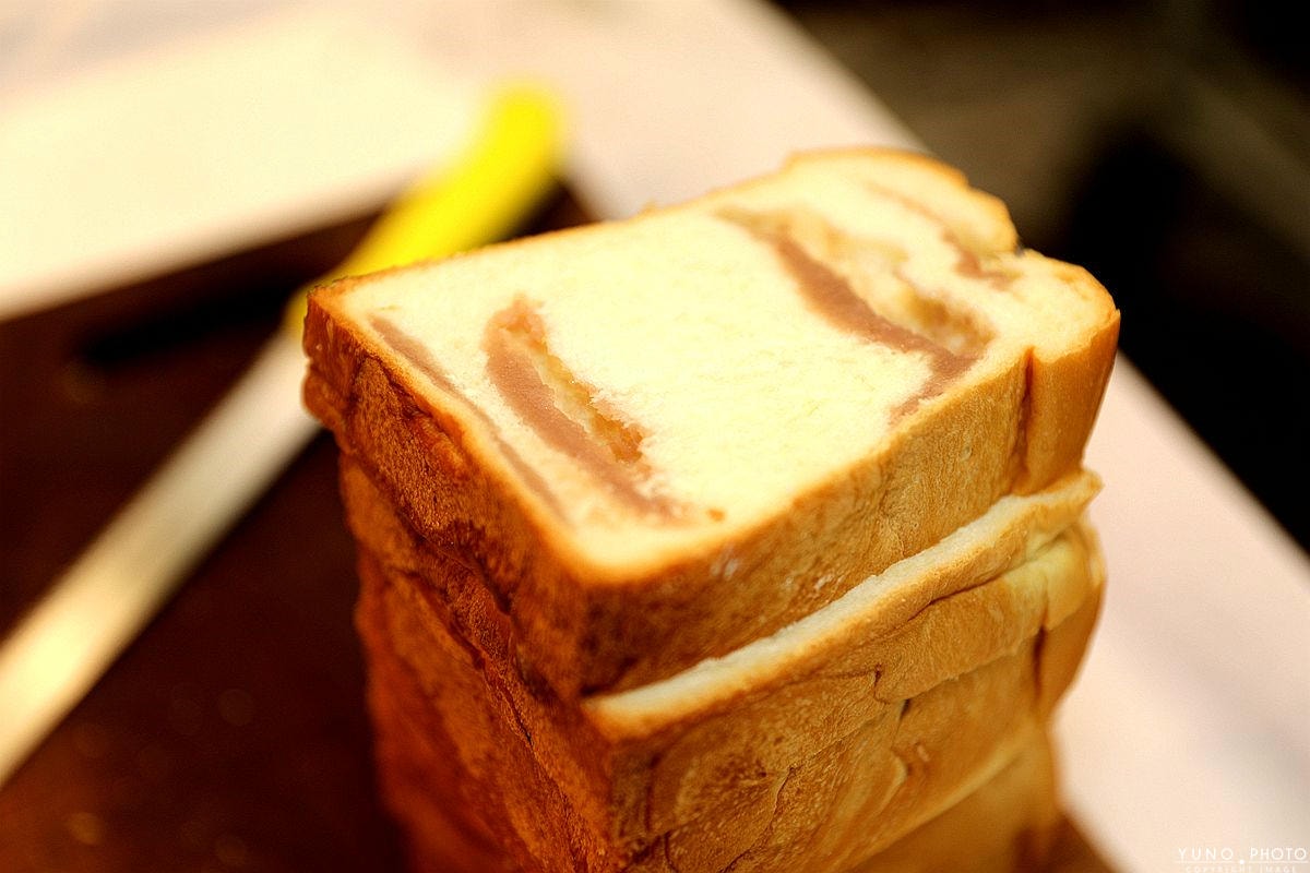 20251109-08k4z 20251109-08k4z