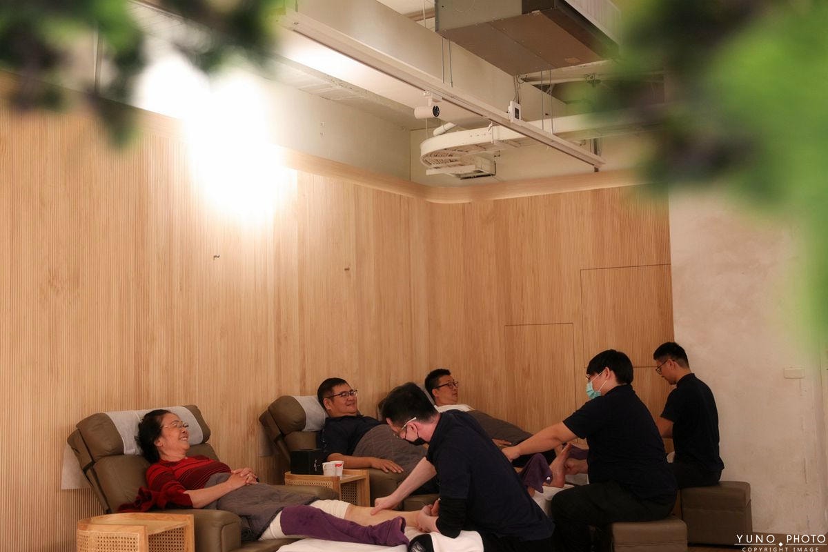 20251109-7dkgn 20251109-7dkgn