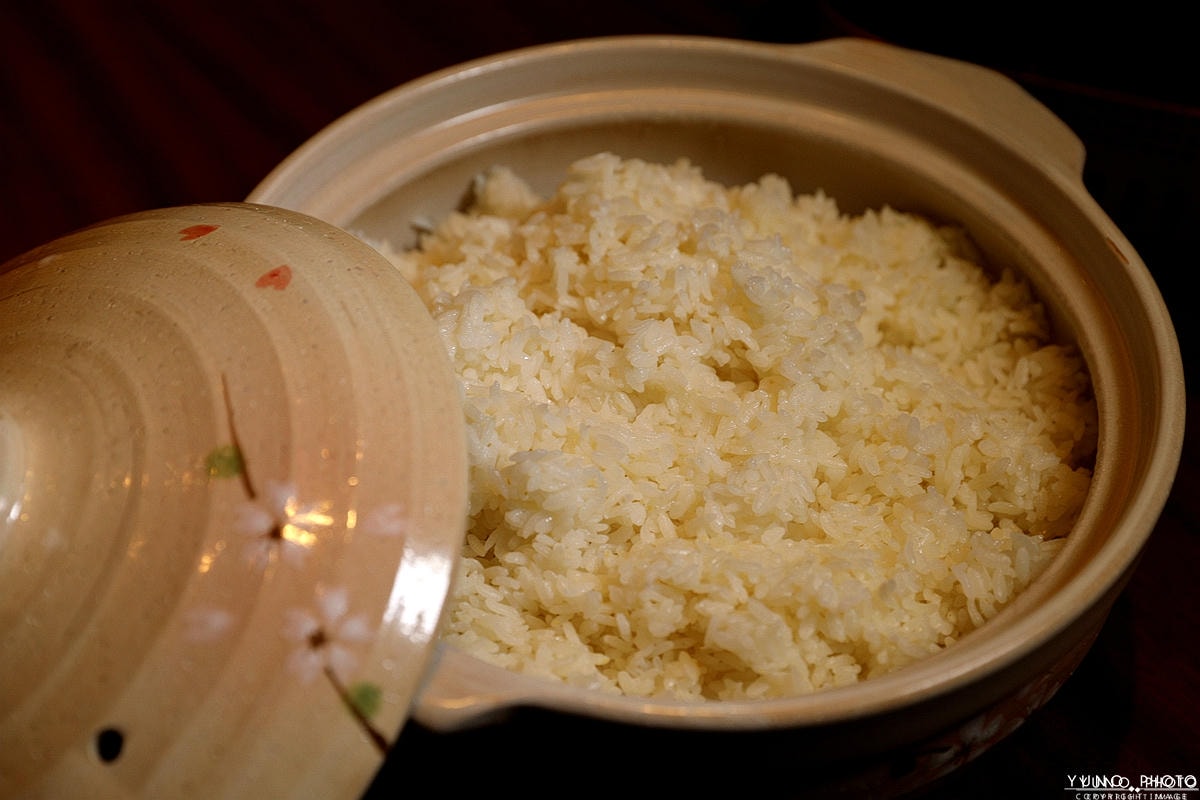 20251109-hv1ua 20251109-hv1ua