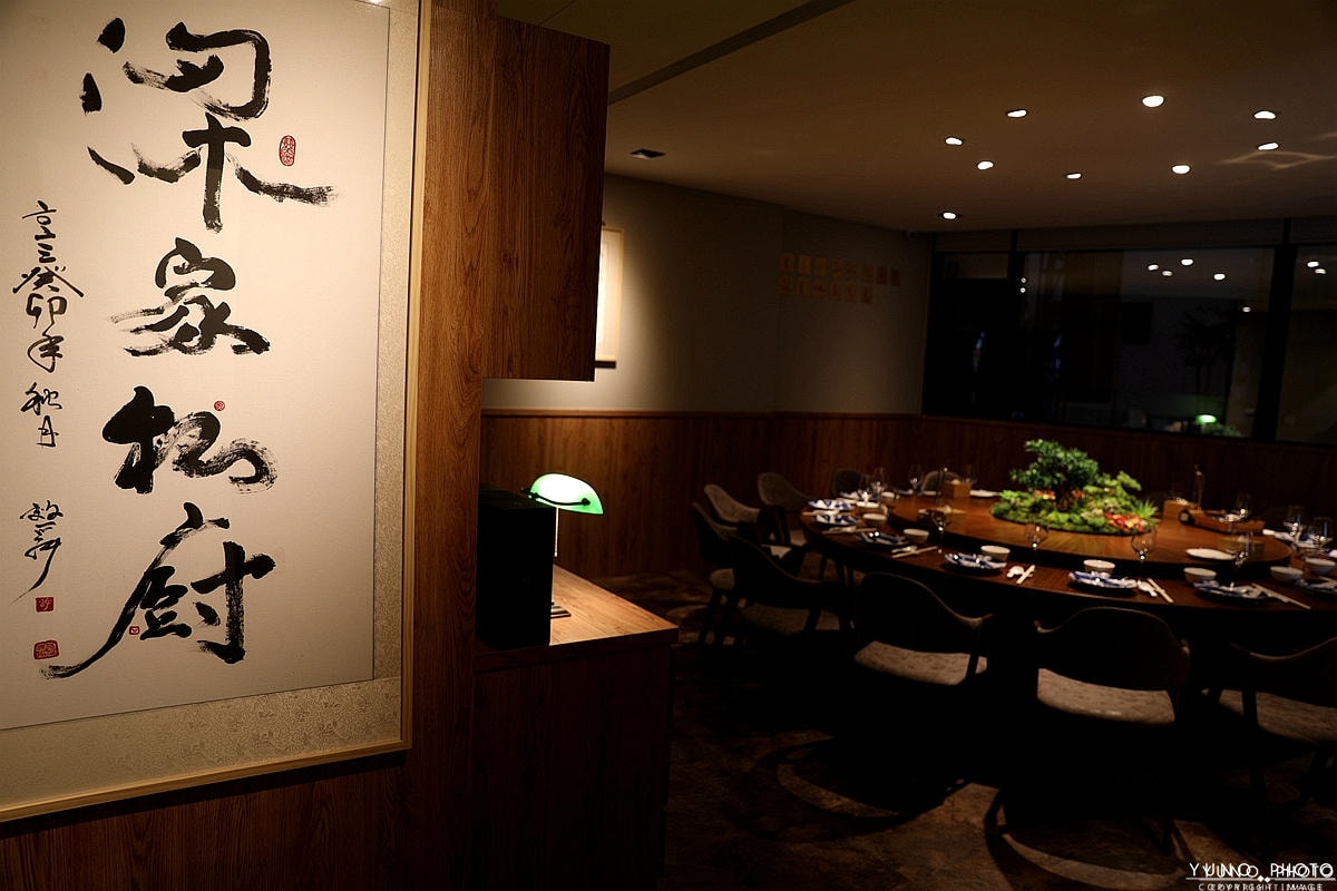 20251109-j6hyp 20251109-j6hyp