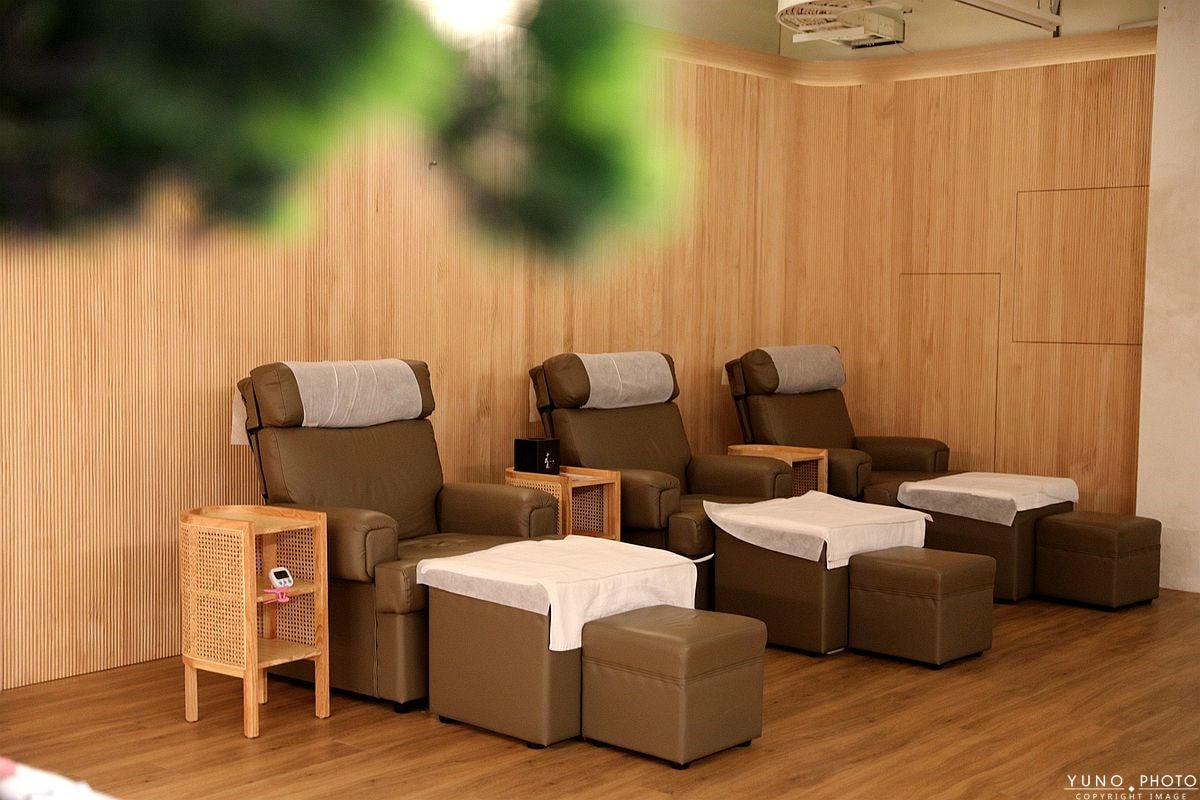 20251109-n9q9w 20251109-n9q9w