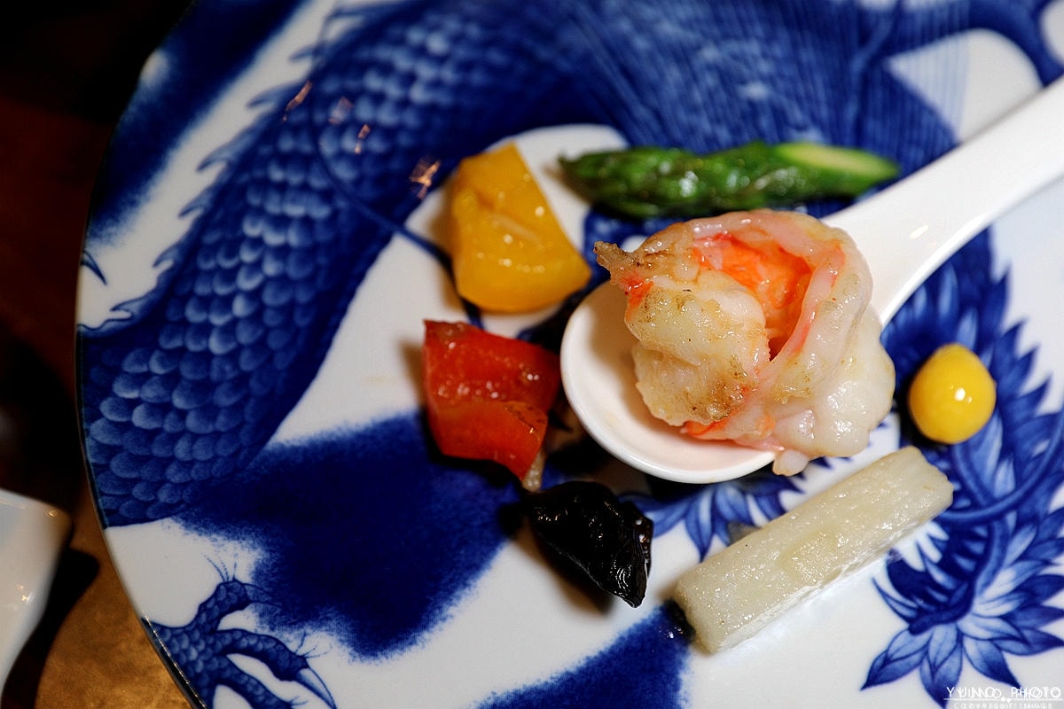 20251109-tetgh 20251109-tetgh