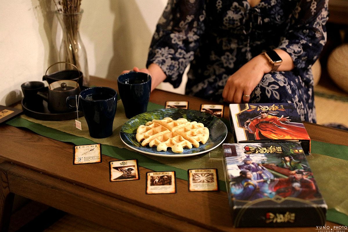 20251109-hnxu0 20251109-hnxu0