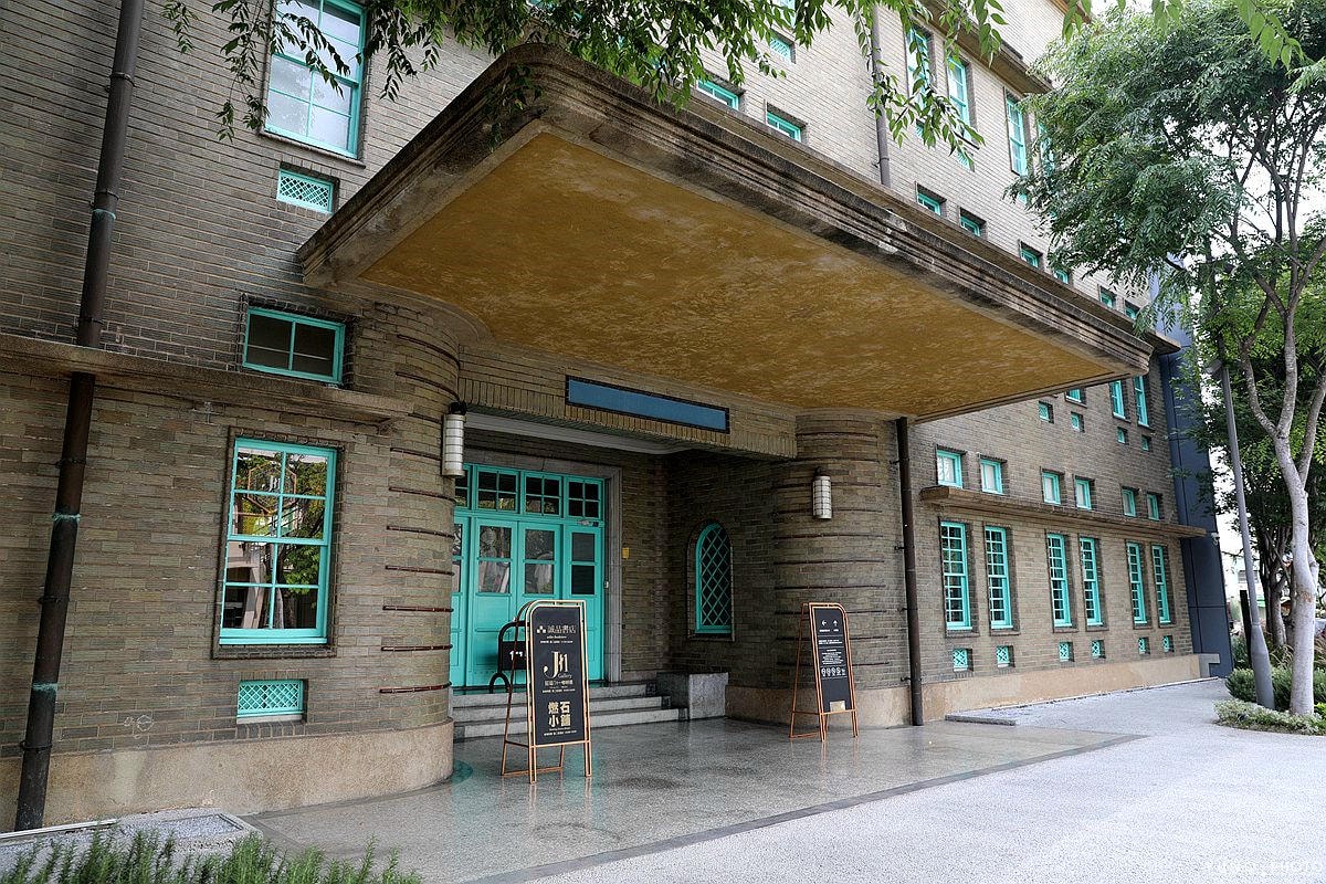 20251109-ub35b 20251109-ub35b