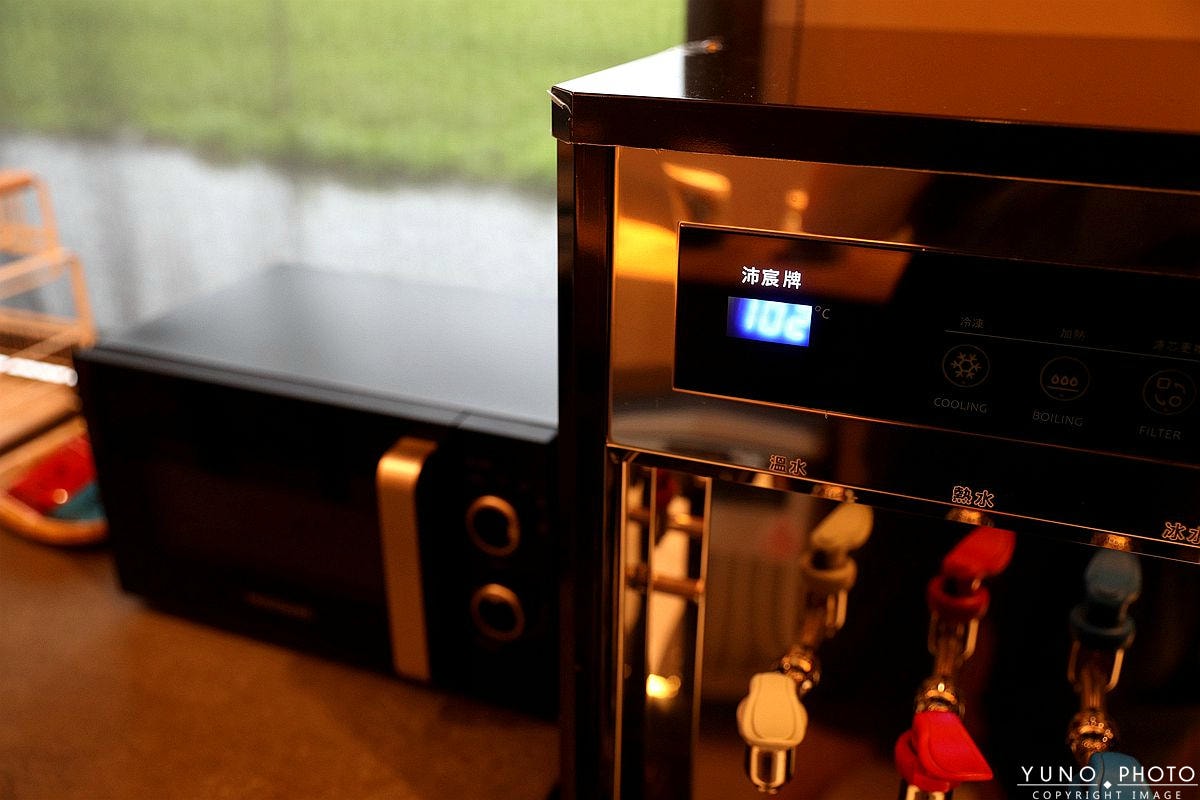 20251109-2c5jw 20251109-2c5jw