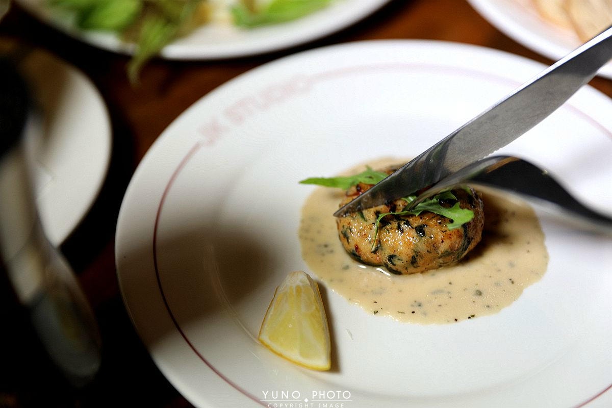 20251109-dlx2n 20251109-dlx2n