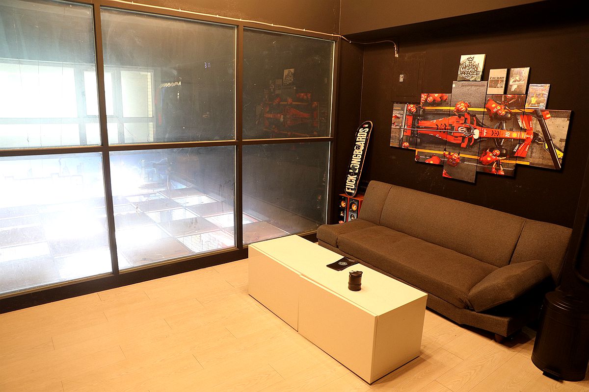 20251109-ds8uz 20251109-ds8uz