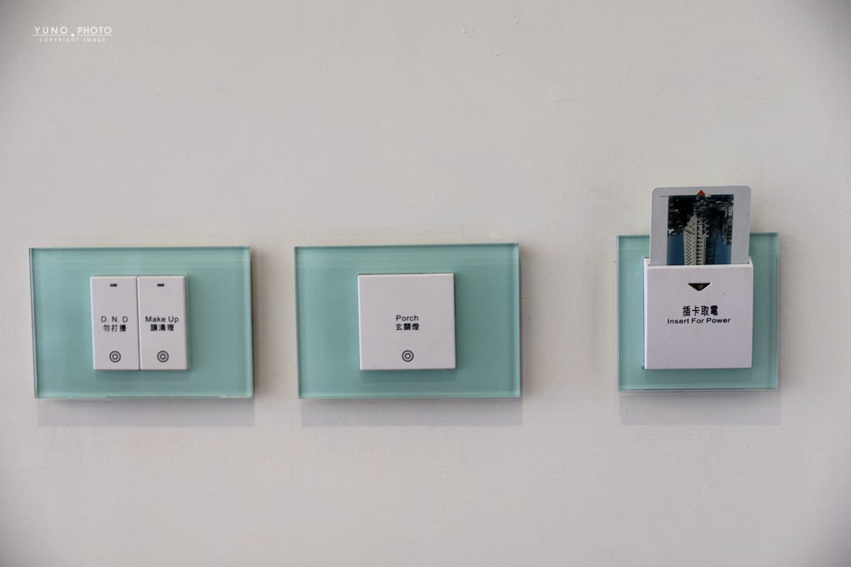 20251109-gneau 20251109-gneau