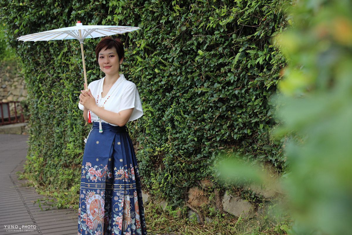 20251109-jl8cs 20251109-jl8cs