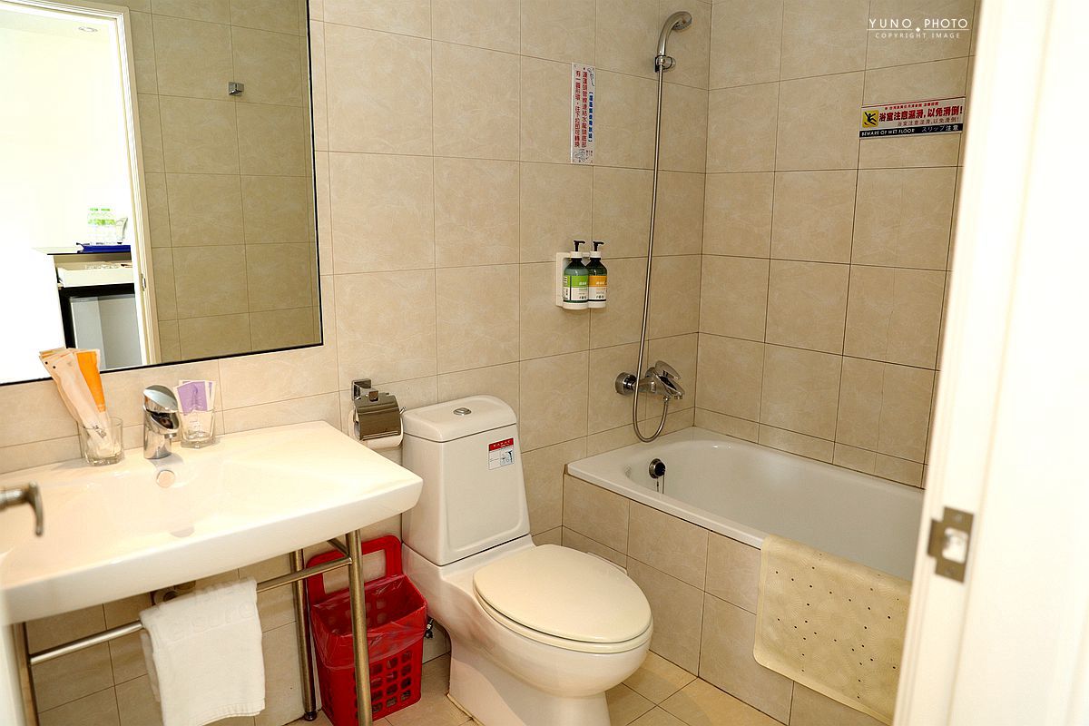 20251109-ts8un 20251109-ts8un