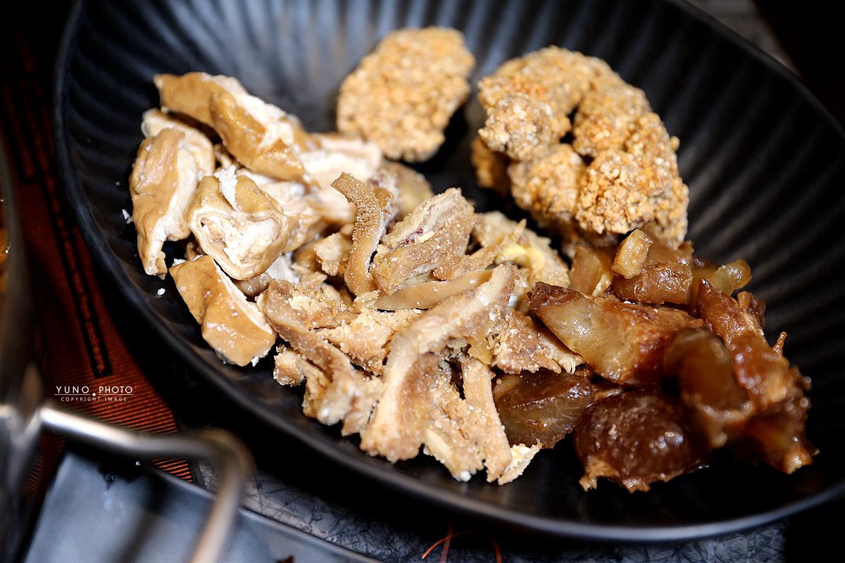 20251109-xlom8 20251109-xlom8