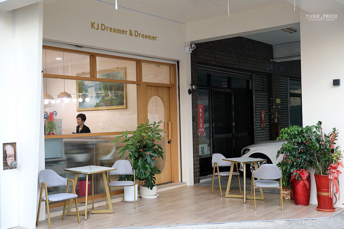 20251109-1c4u9 20251109-1c4u9