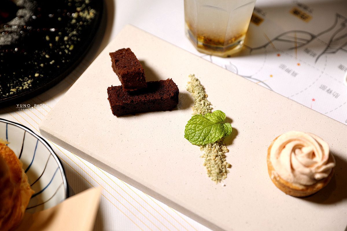 20251109-cat0b 20251109-cat0b