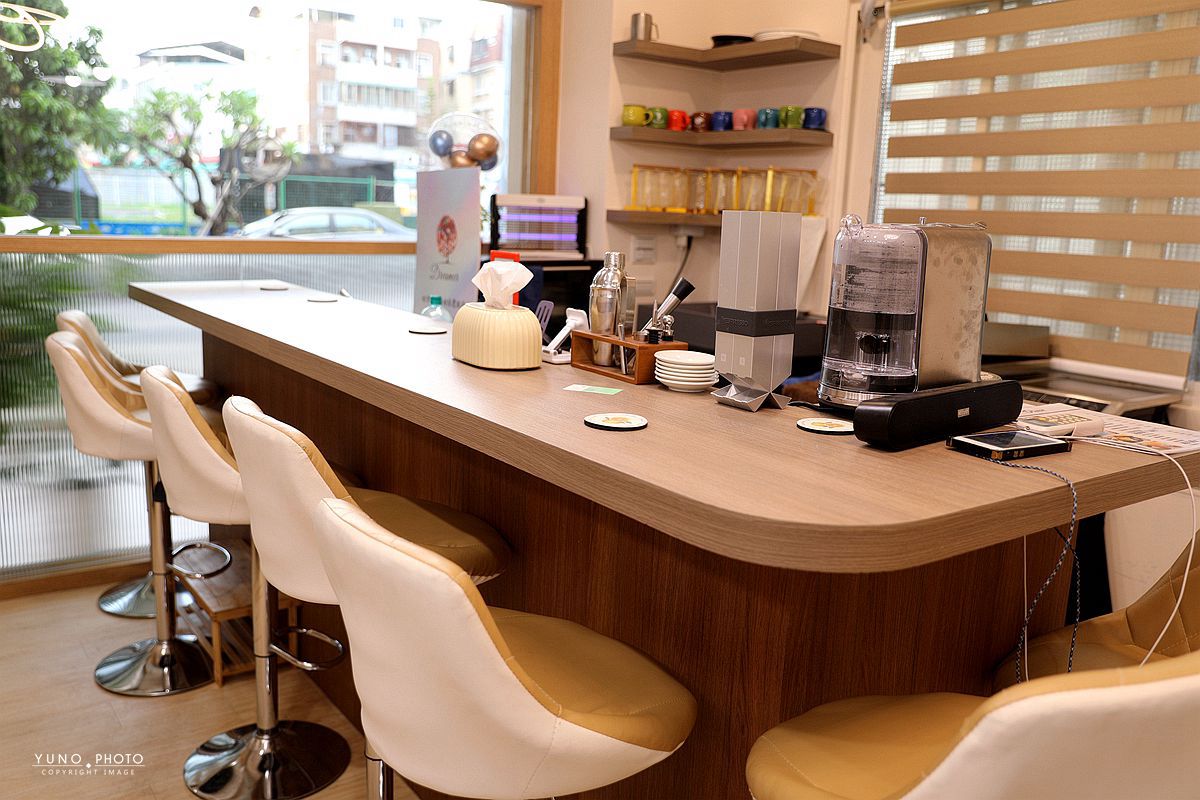 20251109-gew8l 20251109-gew8l