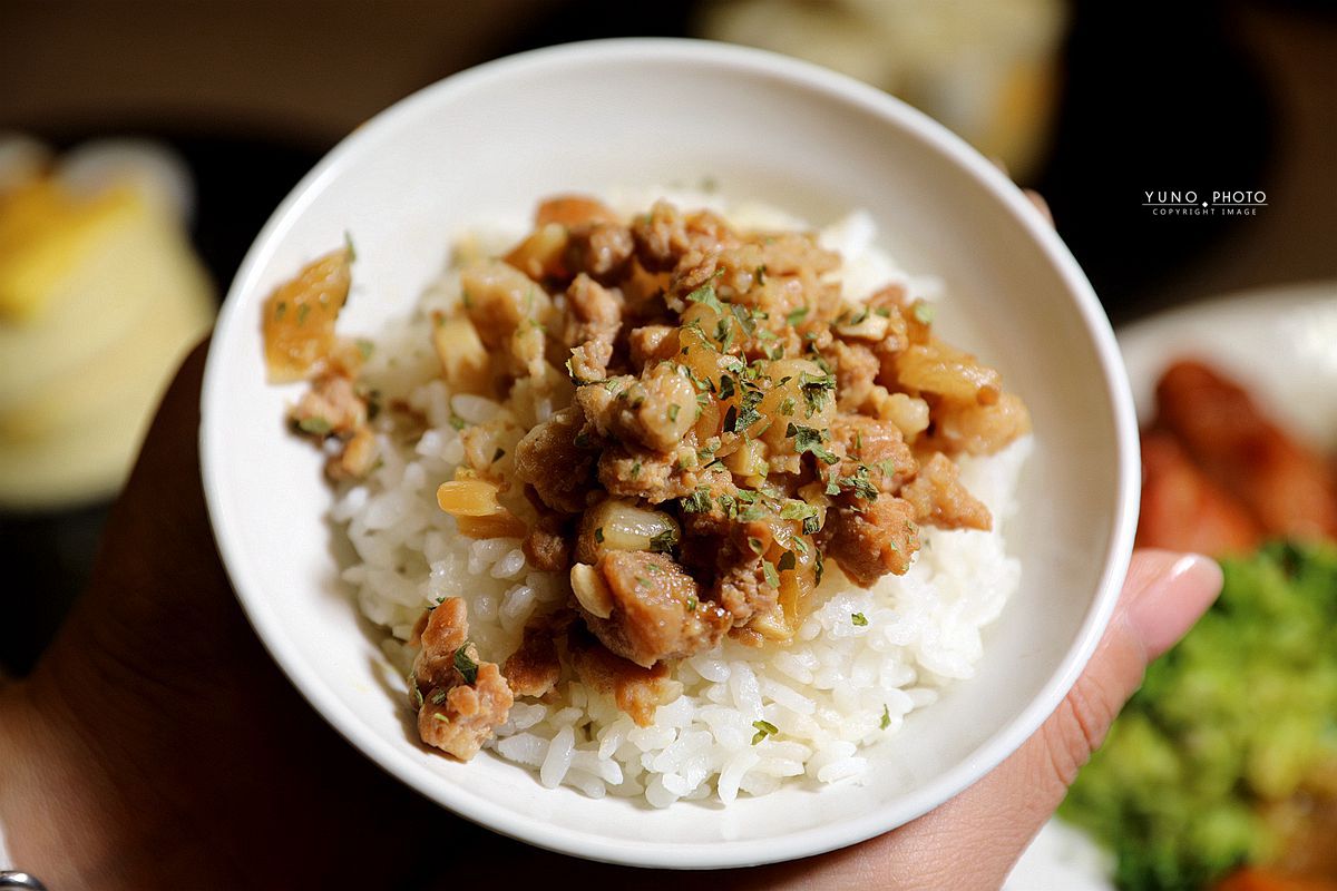 20251109-tr6oi 20251109-tr6oi