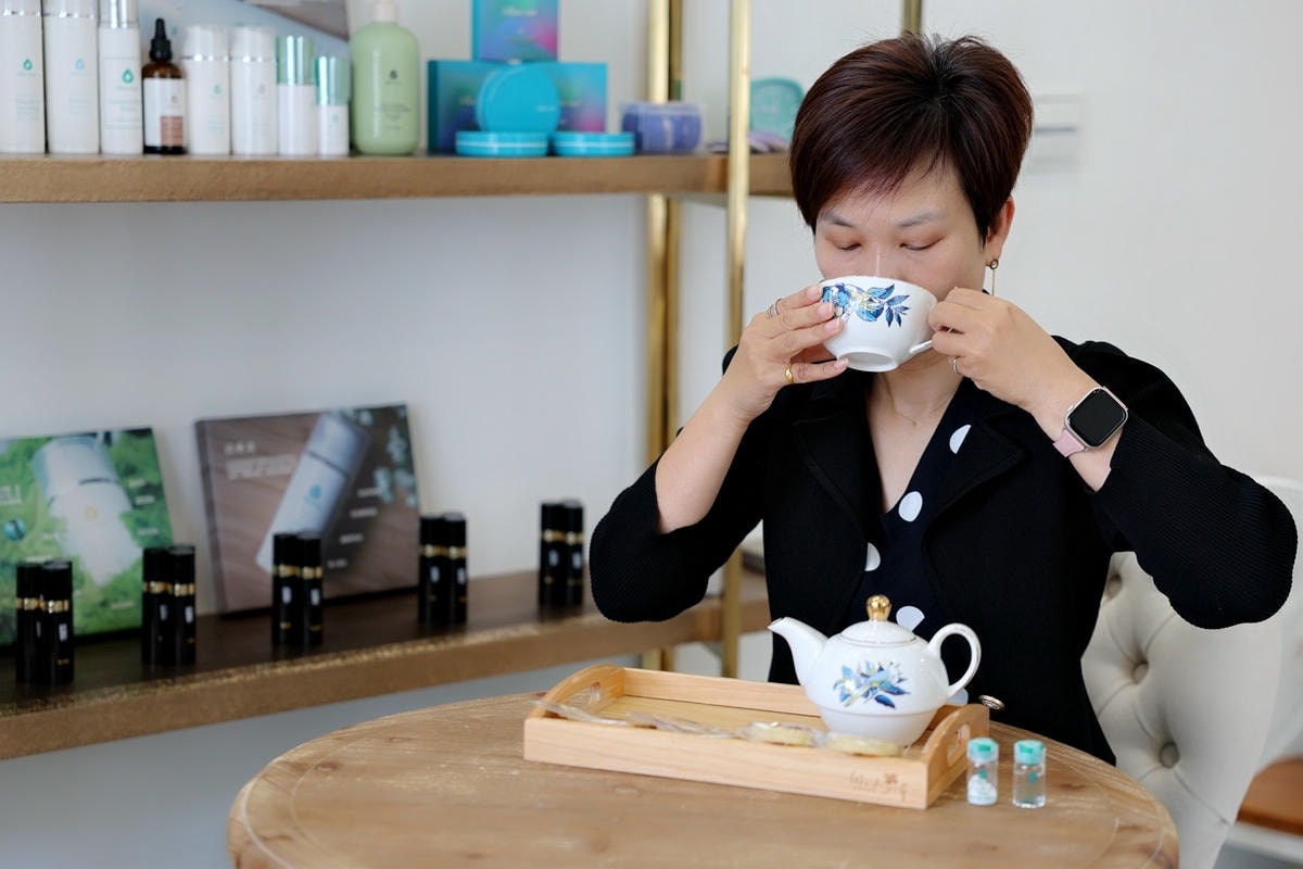 20251109-8ivkv 20251109-8ivkv