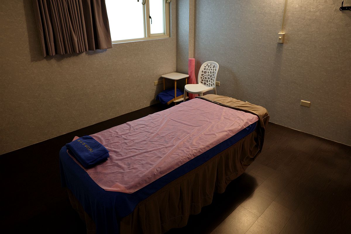 20251109-9k56w 20251109-9k56w